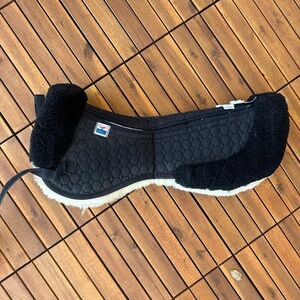 Mattes Sheepskin Correction Half Pad Shimmable Size Medium